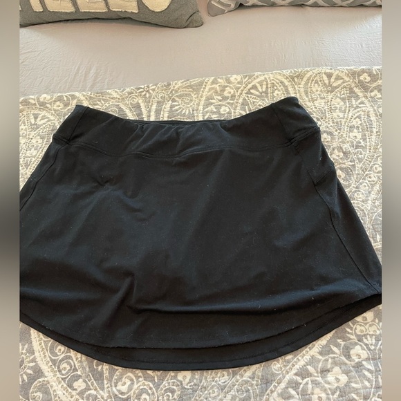 DSG performance Skort black built in shorts stretch tennis pickleball running - Picture 1 of 7
